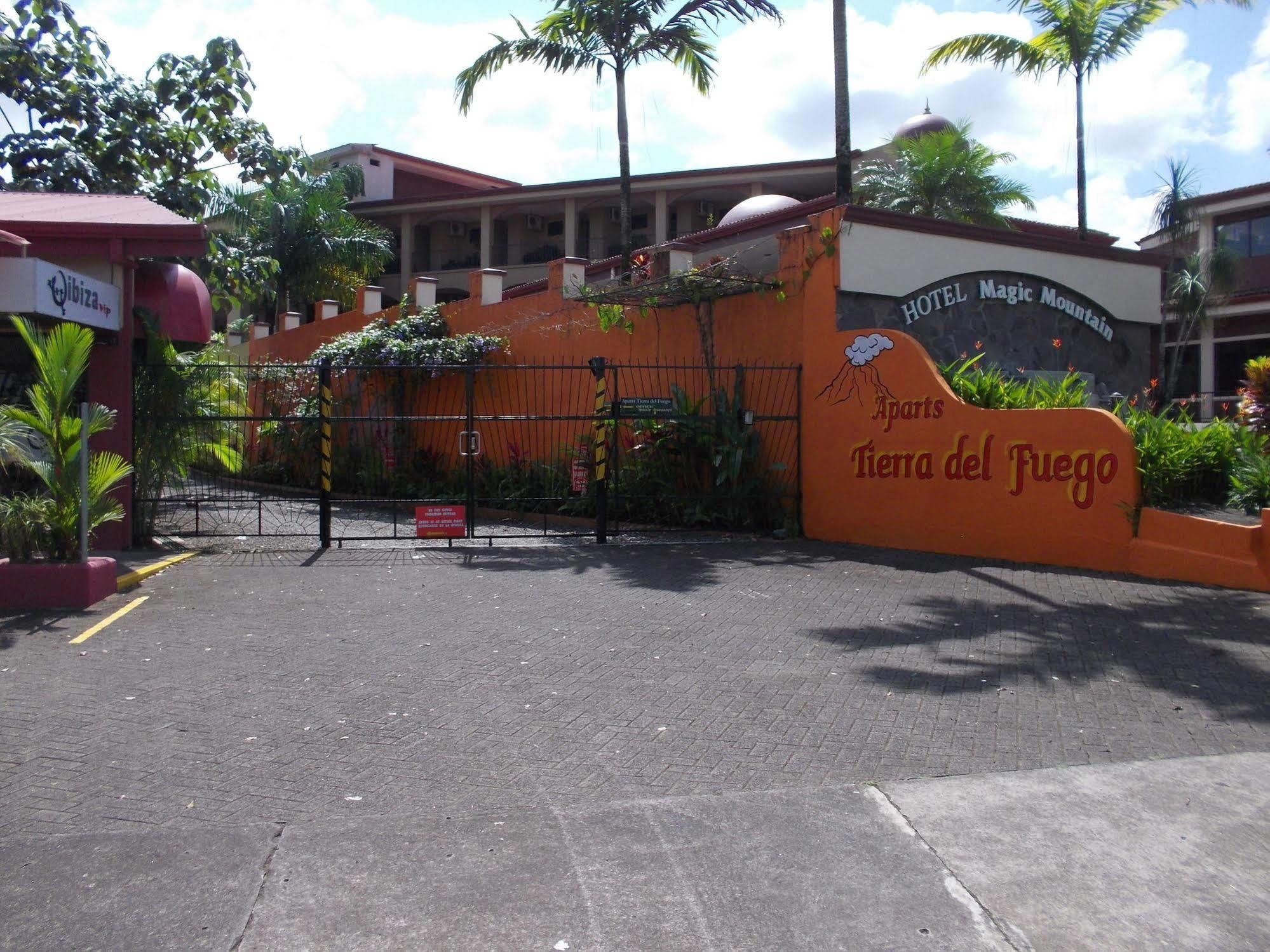 Hotel Tierra Del Fuego La Fortuna 외부 사진